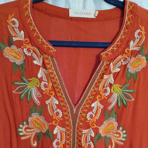 Embroidered dress - Picture 2 of 4